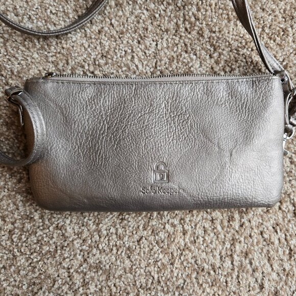 Safe Keeper Crossbody/Wristlet Purse - Picture 2 of 7